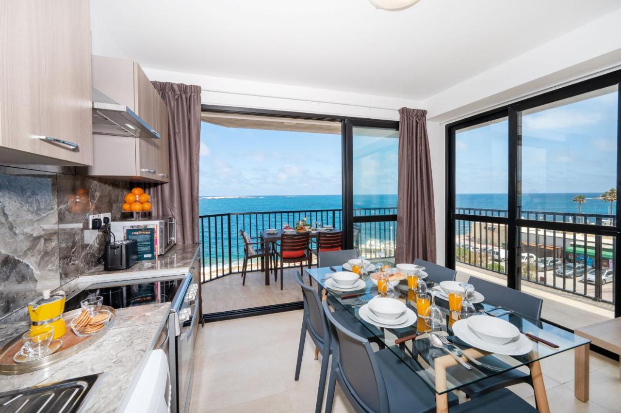Islet Promenade Seafront Apartment With Large Corner Terrace By Getawaysmalta St. Paul's Bay Exteriér fotografie