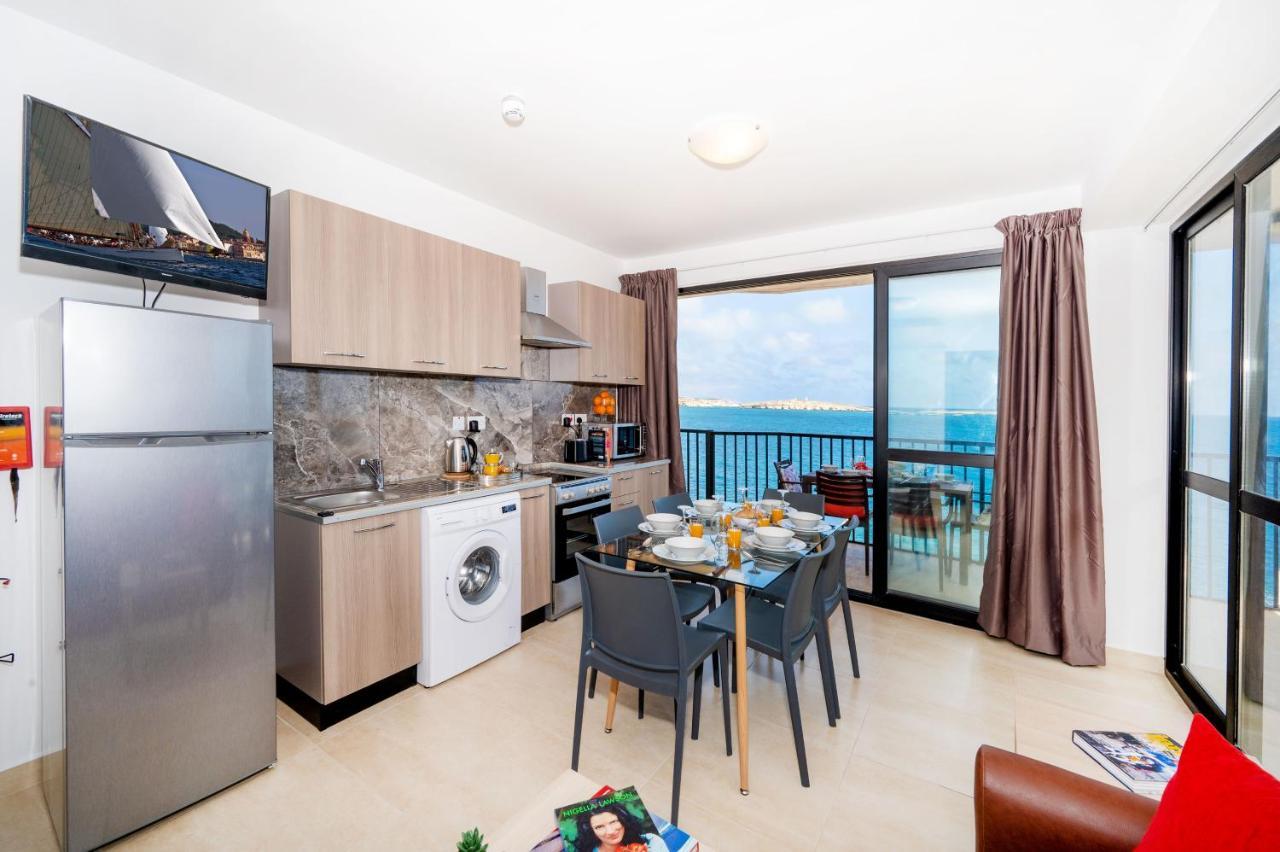 Islet Promenade Seafront Apartment With Large Corner Terrace By Getawaysmalta St. Paul's Bay Exteriér fotografie