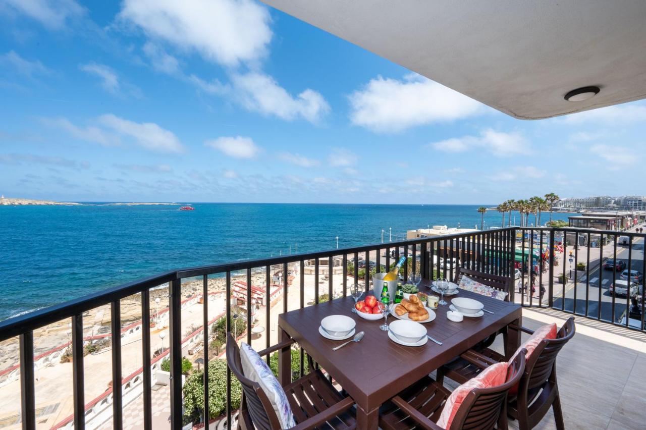 Islet Promenade Seafront Apartment With Large Corner Terrace By Getawaysmalta St. Paul's Bay Exteriér fotografie